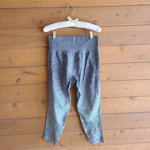 PINK Victoria's Secret Pants - Pink Victoria's Secret Cool & Comfy Gray Ombre Green Heathered Legging Large